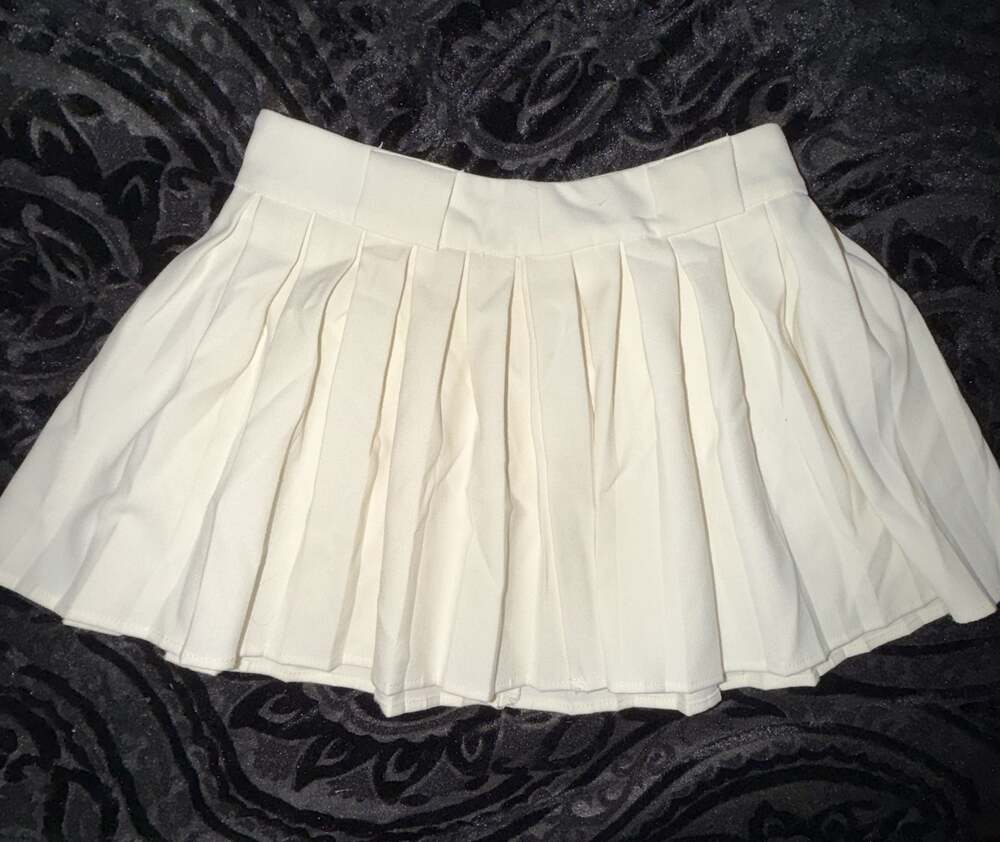 Edikted White Pleated Mini Skirt Size XS